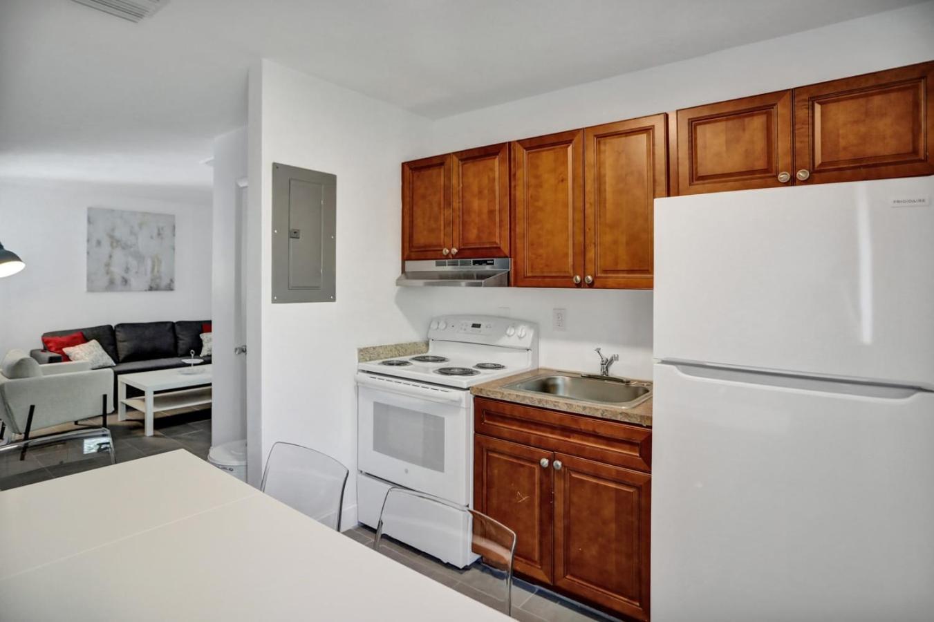 2 Bedroom Holiday Retreat West Palm Beach Art 外观 照片